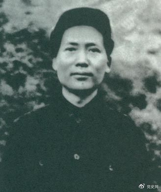 说明: 1936年12月，毛泽东就任中央革命军事委员会主席。这是1936年的毛泽东。